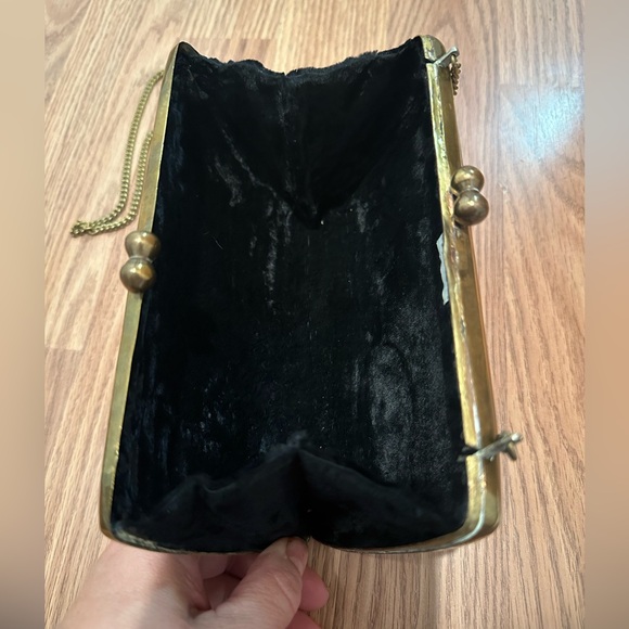 Vintage brass/ gold clutch and/or crossbody - Picture 2 of 14
